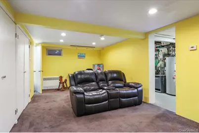 11 Damin Drive, Farmingdale, NY 11735 - Photo 20