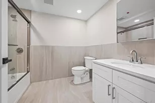 80 Division St, Patchogue, NY 11772 - Photo 8