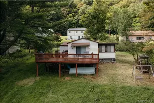 32 Brookside Dr, Woodbourne, NY 12788 - Photo 18