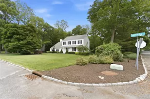 21 Tallmadge Trail, Miller Place, NY 11764 - Photo 2