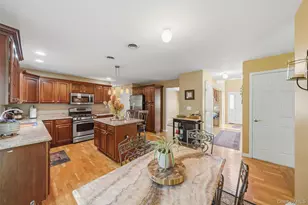 8 Wayne Ct, Middletown, NY 10941 - Photo 14