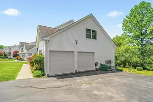 8 Wayne Ct, Middletown, NY 10941 - Photo 4