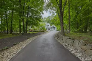 19 W Gate Rd, Suffern, NY 10901 - Photo 2