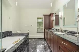 19 W Gate Rd, Suffern, NY 10901 - Photo 30