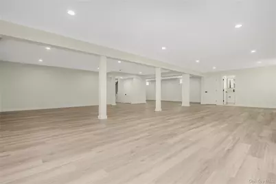 2362 Kenmore Street, East Meadow, NY 11554 - Photo 32
