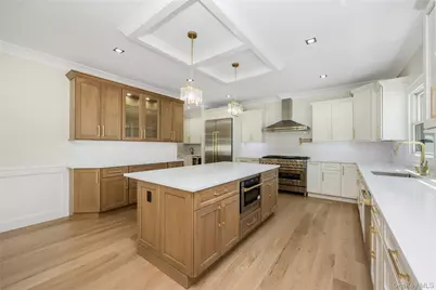 2362 Kenmore Street, East Meadow, NY 11554 - Photo 10