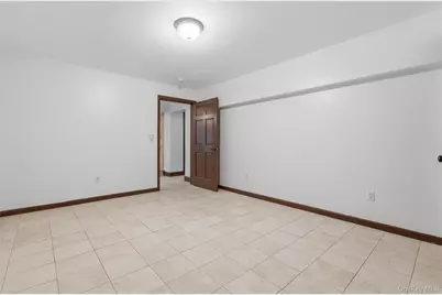 1 Hunting Ridge Road, White Plains, NY 10605 - Photo 34