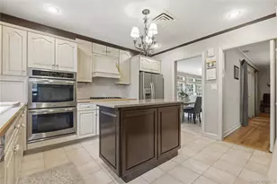 1 Hunting Ridge Rd, White Plains, NY 10605 - Photo 12