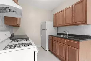 155-17 Sanford Ave, Flushing, NY 11355 - Photo 8