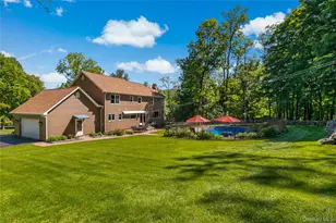 37 Mountain Brook Dr, Cold Spring, NY 10516 - Photo 2
