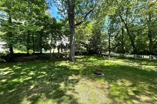 38 Gedney Park Dr, White Plains, NY 10605 - Photo 26