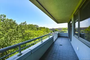 100 Harbor View Dr, Port Washington, NY 11050 - Photo 30