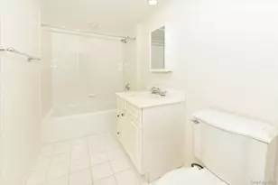 100 Harbor View Dr, Port Washington, NY 11050 - Photo 26