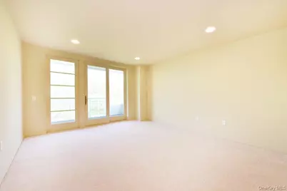 100 Harborview Drive #555, Port Washington, NY 11050 - Photo 18