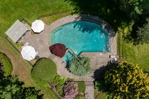5 Coachman's Ct, Old Westbury, NY 11568 - Photo 46