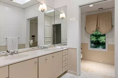 5 Coachmans Court, Old Westbury, NY 11568 - Photo 30