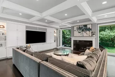 5 Coachmans Court, Old Westbury, NY 11568 - Photo 14