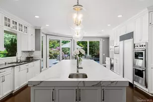 5 Coachman's Ct, Old Westbury, NY 11568 - Photo 16