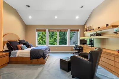 5 Coachmans Court, Old Westbury, NY 11568 - Photo 32
