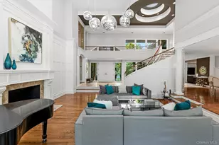 5 Coachman's Ct, Old Westbury, NY 11568 - Photo 10