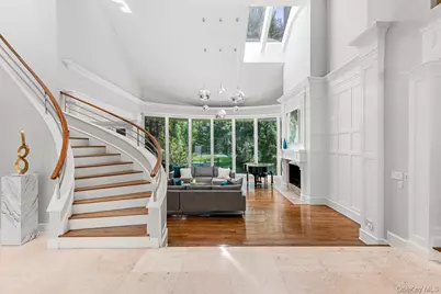 5 Coachmans Court, Old Westbury, NY 11568 - Photo 1