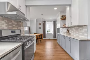 26 Latimer Ct, Rockville Centre, NY 11570 - Photo 6