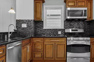 135-38 95th St, Ozone Park, NY 11417 - Photo 6