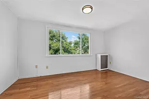 135-38 95th St, Ozone Park, NY 11417 - Photo 16