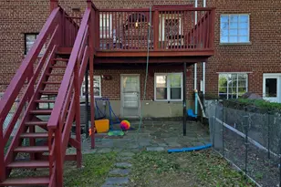552 Manor Ridge Rd, Pelham, NY 10803 - Photo 4