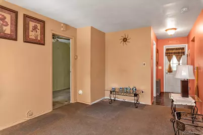 193 Manhattan Avenue, West Babylon, NY 11704 - Photo 4