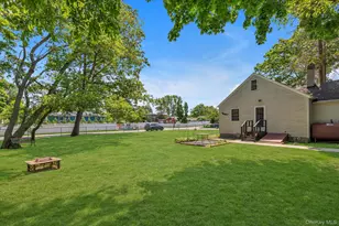 193 Manhattan Ave, West Babylon, NY 11704 - Photo 14