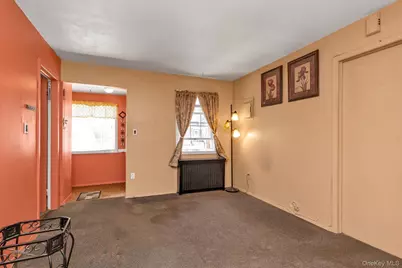 193 Manhattan Avenue, West Babylon, NY 11704 - Photo 2