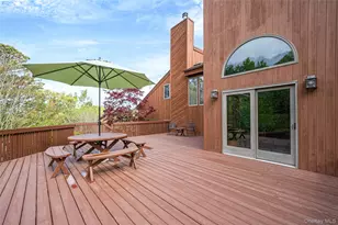 72 Jean Ct, Riverhead, NY 11901 - Photo 12