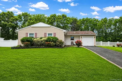 154 Spiral Road, Holtsville, NY 11742 - Photo 1