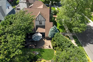 58 Park Ln, Rockville Centre, NY 11570 - Photo 4
