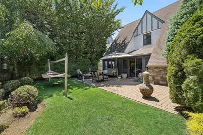 58 Park Lane, Rockville Centre, NY 11570 - Photo 28