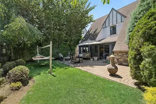 58 Park Ln, Rockville Centre, NY 11570 - Photo 28