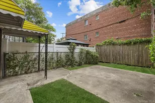 1964 Burke Ave, Bronx, NY 10469 - Photo 26