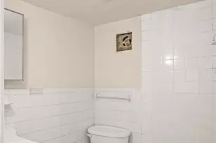 536 Calhoun Ave, Bronx, NY 10465 - Photo 18