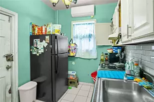 536 Calhoun Ave, Bronx, NY 10465 - Photo 14