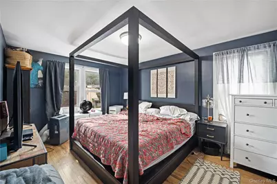 2548 Woodhull Avenue, Bronx, NY 10469 - Photo 24