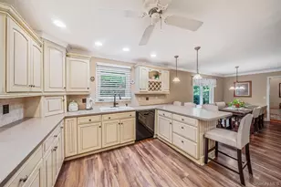 28 Royal Oak Dr, Huntington, NY 11743 - Photo 14