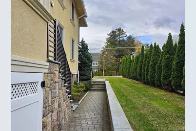 49 Greenridge Avenue, White Plains, NY 10605 - Photo 40