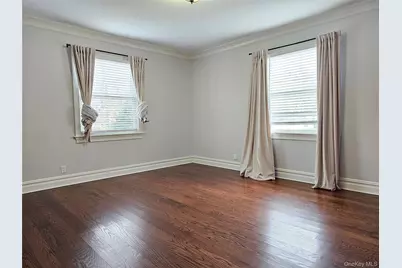 49 Greenridge Avenue, White Plains, NY 10605 - Photo 20