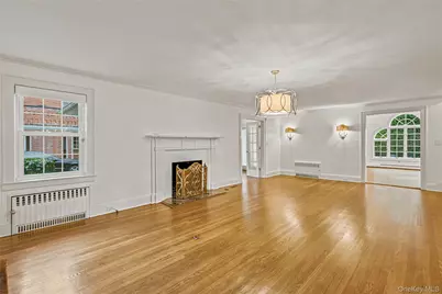 118 4th Street, Garden City, NY 11530 - Photo 2