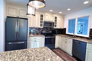 171 Roosevelt Rd, Hyde Park, NY 12538 - Photo 4
