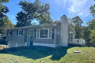 171 Roosevelt Rd, Hyde Park, NY 12538 - Photo 2