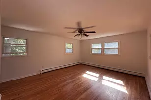 171 Roosevelt Rd, Hyde Park, NY 12538 - Photo 14