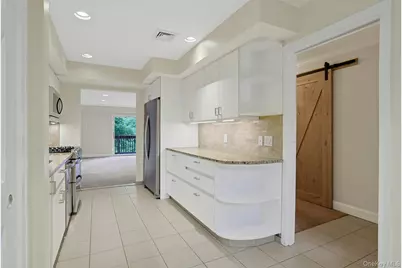 369 Martling Avenue, Tarrytown, NY 10591 - Photo 12