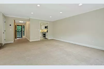 369 Martling Avenue, Tarrytown, NY 10591 - Photo 8